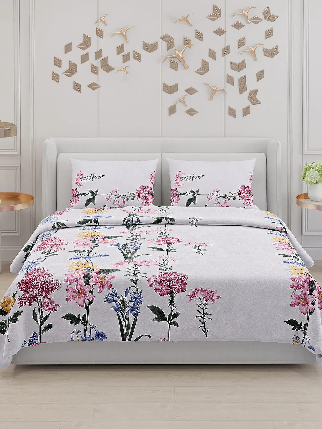 110 GSM Polyester Double Bed Bedsheet with 2 Pillow Covers