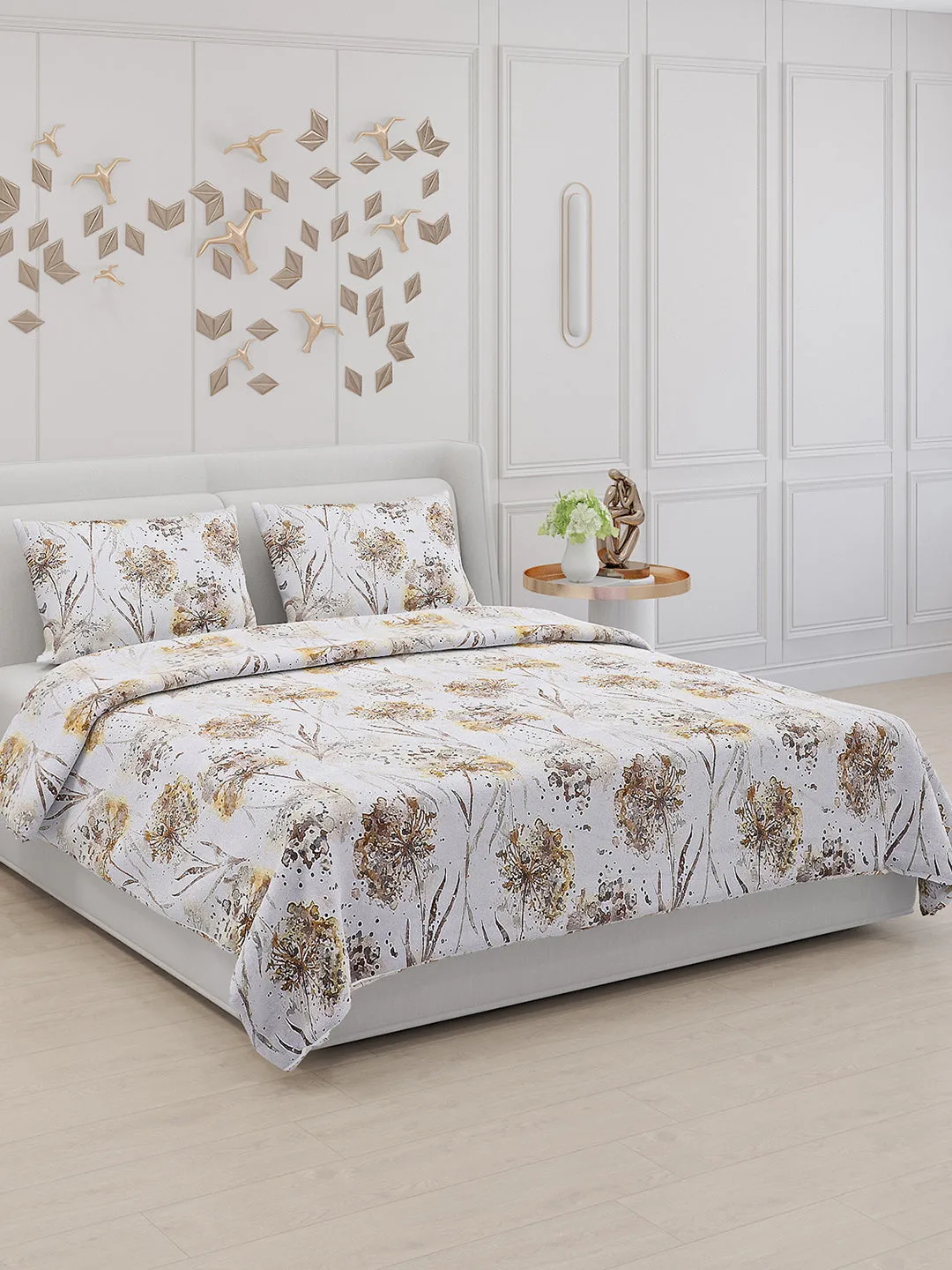 110 GSM Polyester Double Bed Bedsheet with 2 Pillow Covers