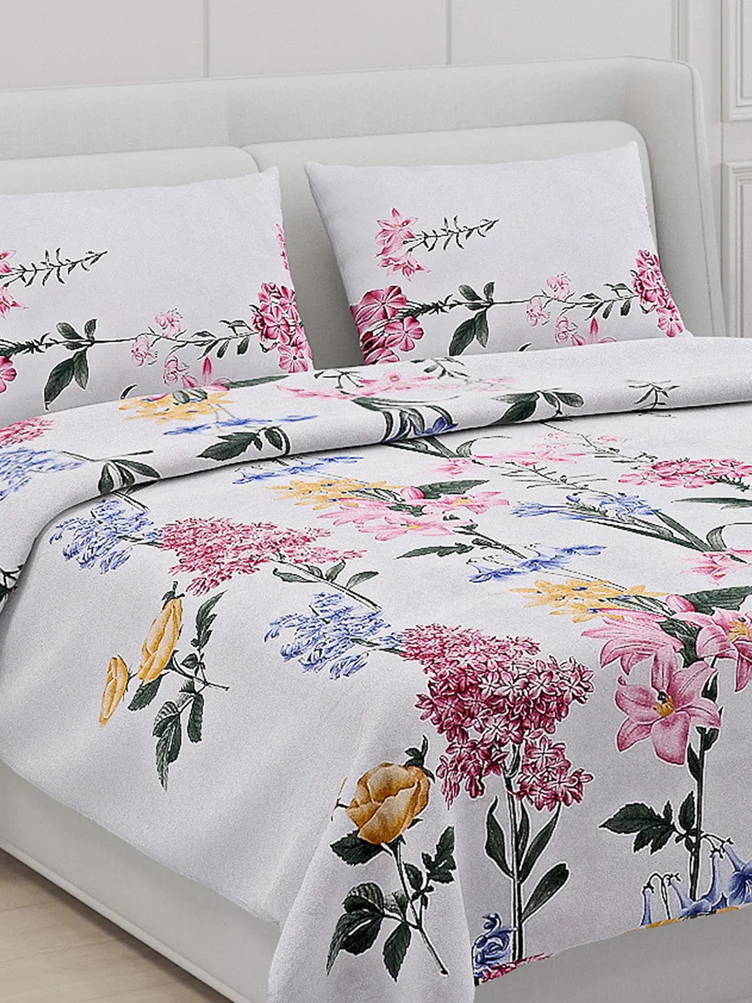 110 GSM Polyester Double Bed Bedsheet with 2 Pillow Covers