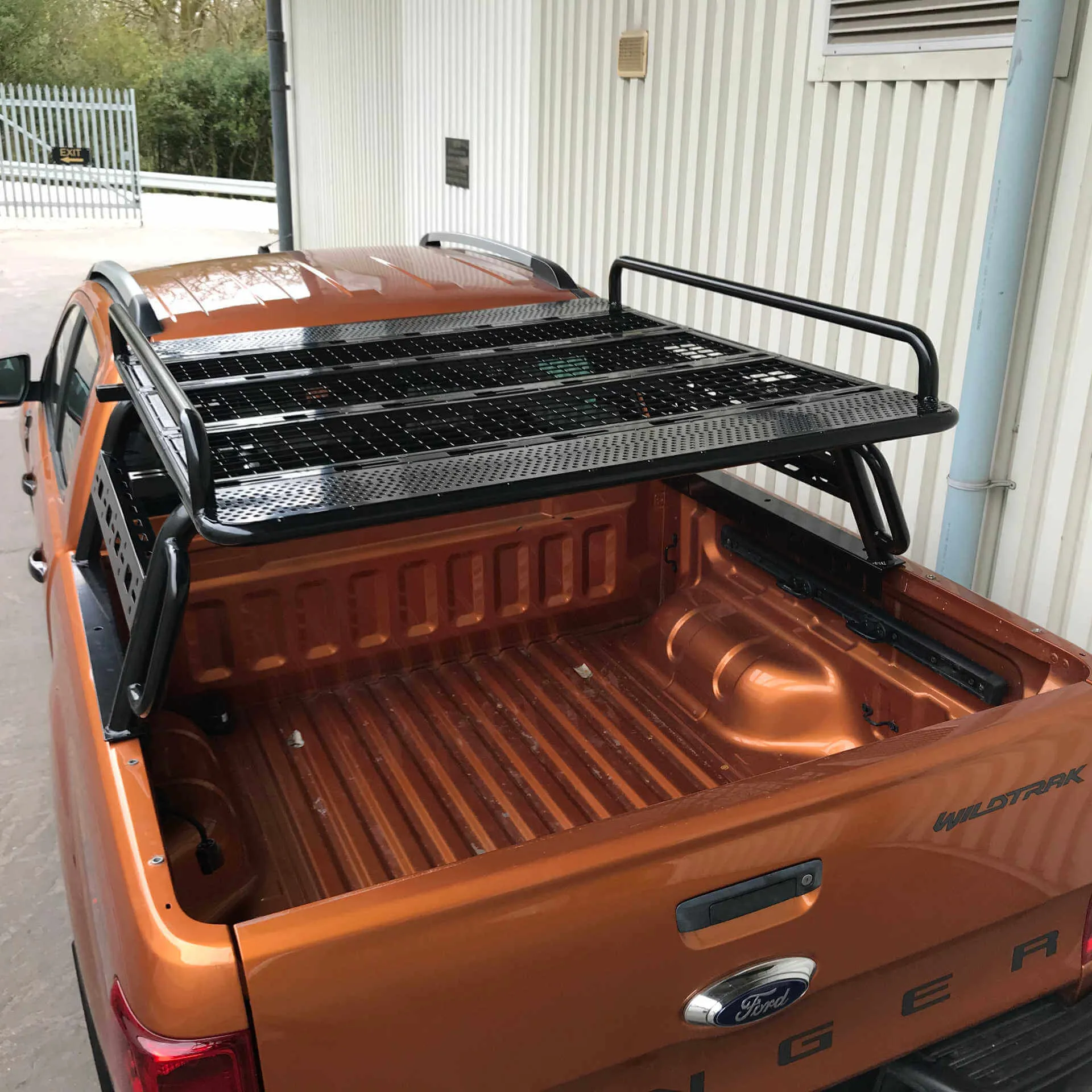 Adjustable Load Bed Cargo Frame with Side Rail Rack for Mitsubishi L200 96-05