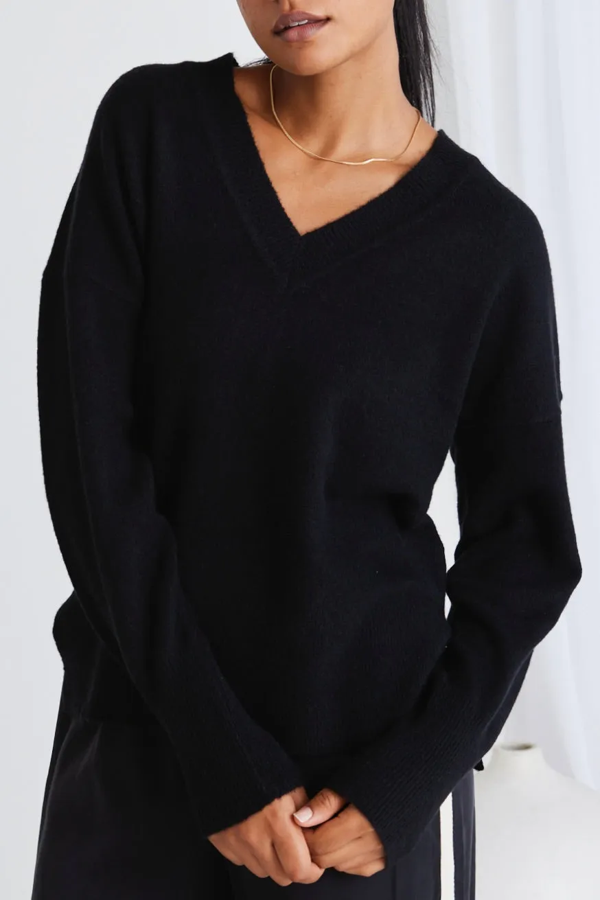 Quinn Black V Neck Fine Knit Jumper